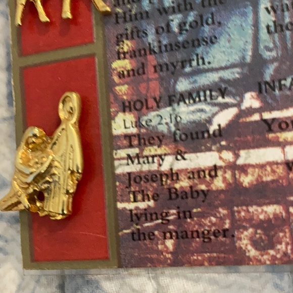 The Christmas Story tac pin set. With pin and scripture - Picture 3 of 8